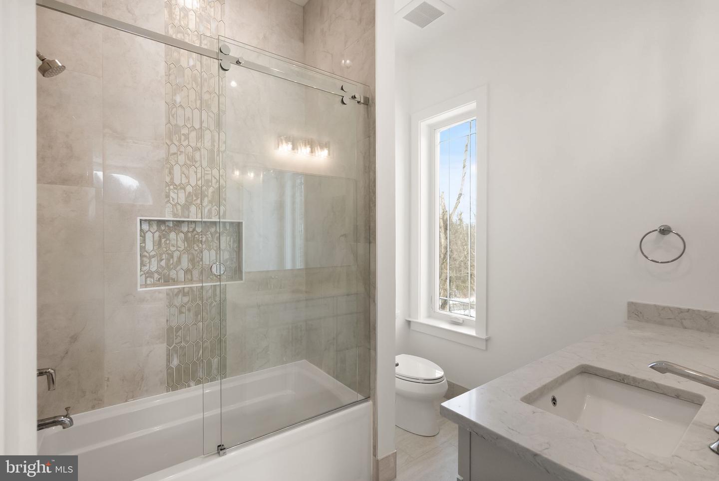 40925 ALYSHEBA DR, LEESBURG, Virginia 20176, 6 Bedrooms Bedrooms, ,8 BathroomsBathrooms,Residential,For sale,40925 ALYSHEBA DR,VALO2098364 MLS # VALO2098364