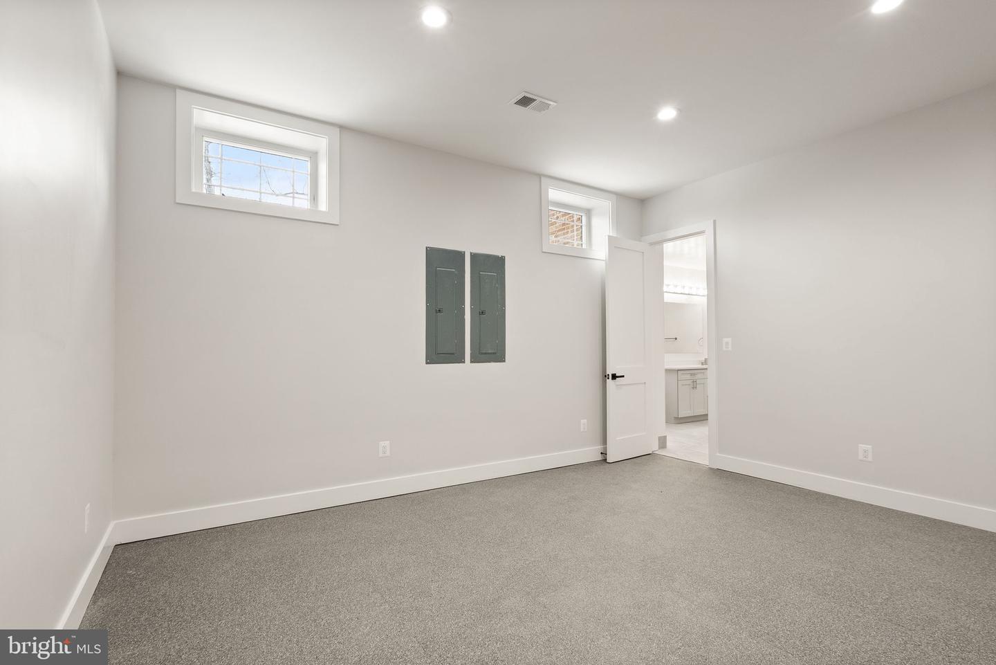 40925 ALYSHEBA DR, LEESBURG, Virginia 20176, 6 Bedrooms Bedrooms, ,8 BathroomsBathrooms,Residential,For sale,40925 ALYSHEBA DR,VALO2098364 MLS # VALO2098364