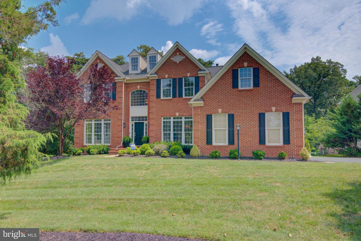 42346 PONDEROSA DR, CHANTILLY, Virginia 20152, 5 Bedrooms Bedrooms, ,4 BathroomsBathrooms,Residential,For sale,42346 PONDEROSA DR,VALO2099316 MLS # VALO2099316