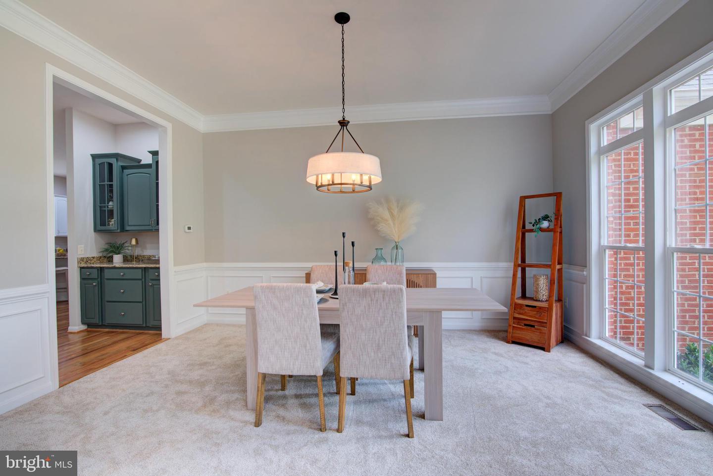 42346 PONDEROSA DR, CHANTILLY, Virginia 20152, 5 Bedrooms Bedrooms, ,4 BathroomsBathrooms,Residential,For sale,42346 PONDEROSA DR,VALO2099316 MLS # VALO2099316