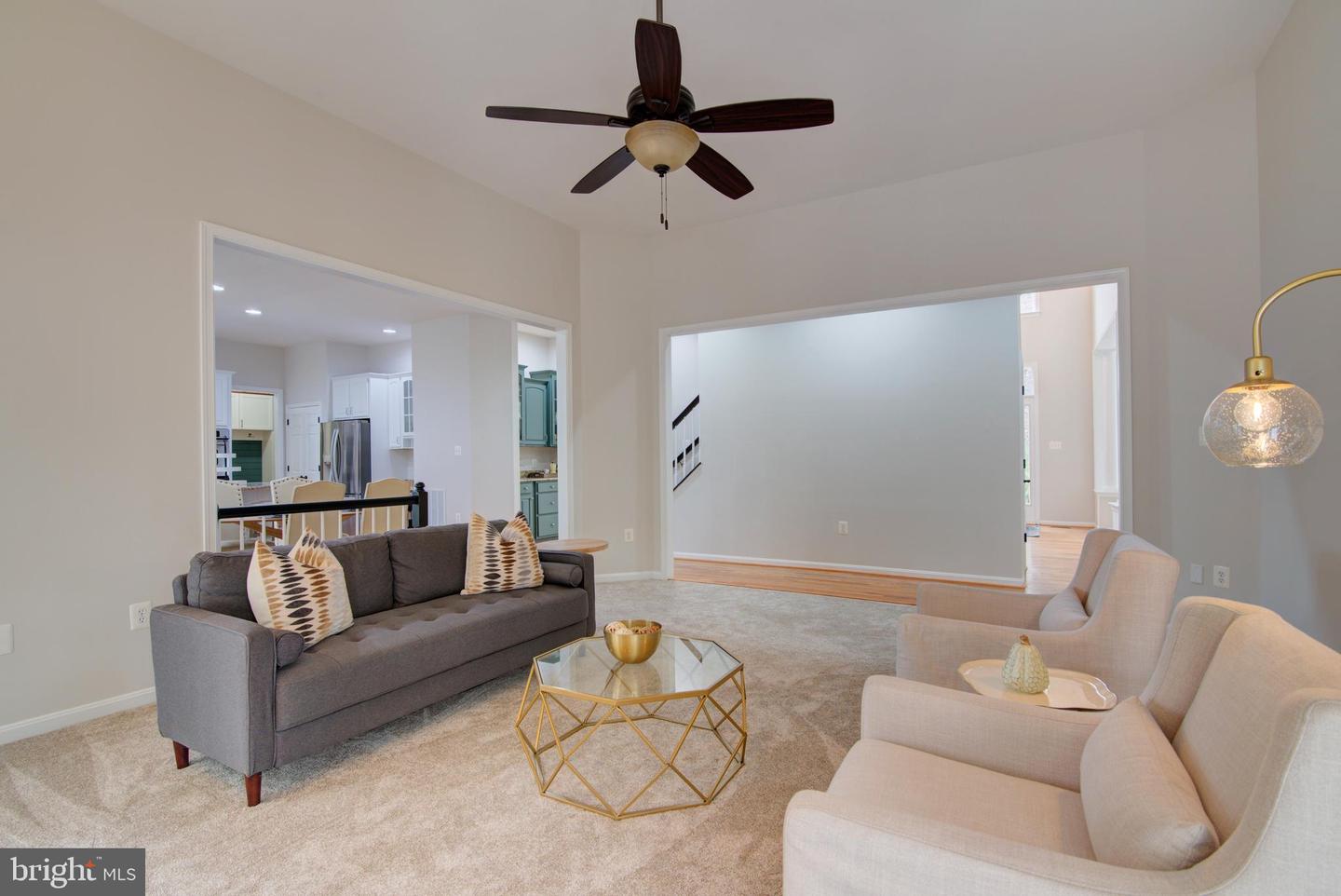 42346 PONDEROSA DR, CHANTILLY, Virginia 20152, 5 Bedrooms Bedrooms, ,4 BathroomsBathrooms,Residential,For sale,42346 PONDEROSA DR,VALO2099316 MLS # VALO2099316
