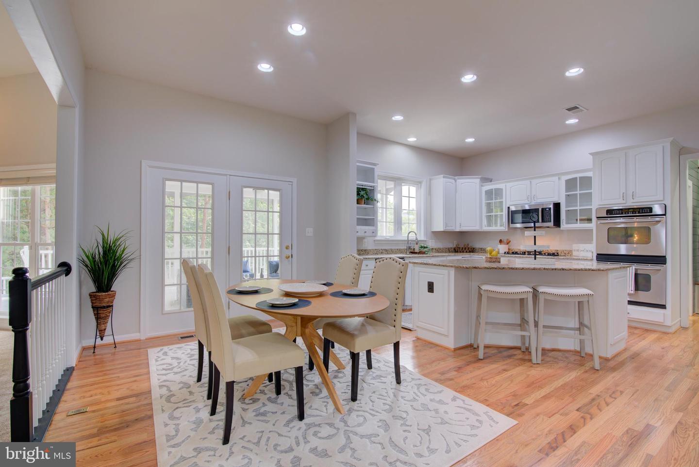 42346 PONDEROSA DR, CHANTILLY, Virginia 20152, 5 Bedrooms Bedrooms, ,4 BathroomsBathrooms,Residential,For sale,42346 PONDEROSA DR,VALO2099316 MLS # VALO2099316