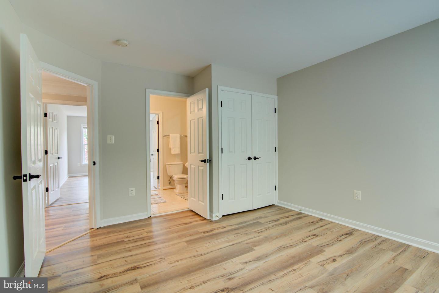 42346 PONDEROSA DR, CHANTILLY, Virginia 20152, 5 Bedrooms Bedrooms, ,4 BathroomsBathrooms,Residential,For sale,42346 PONDEROSA DR,VALO2099316 MLS # VALO2099316