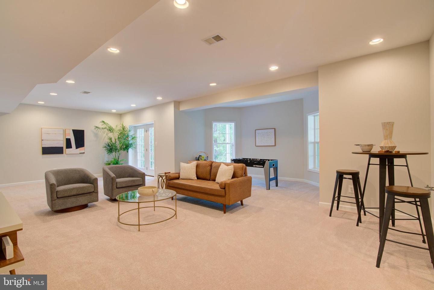 42346 PONDEROSA DR, CHANTILLY, Virginia 20152, 5 Bedrooms Bedrooms, ,4 BathroomsBathrooms,Residential,For sale,42346 PONDEROSA DR,VALO2099316 MLS # VALO2099316