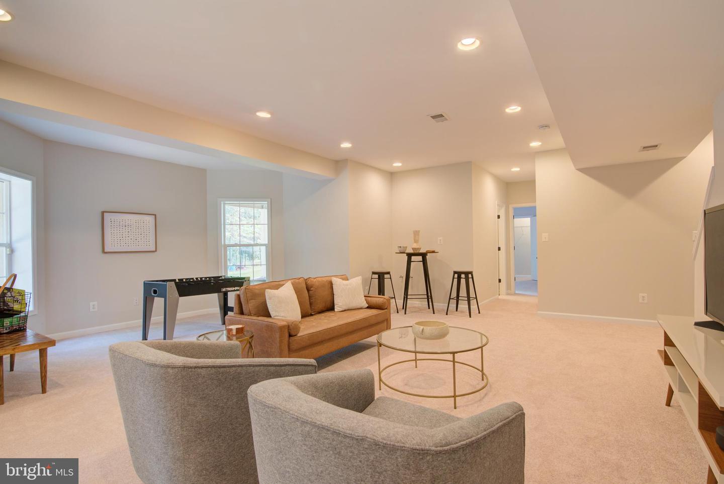 42346 PONDEROSA DR, CHANTILLY, Virginia 20152, 5 Bedrooms Bedrooms, ,4 BathroomsBathrooms,Residential,For sale,42346 PONDEROSA DR,VALO2099316 MLS # VALO2099316