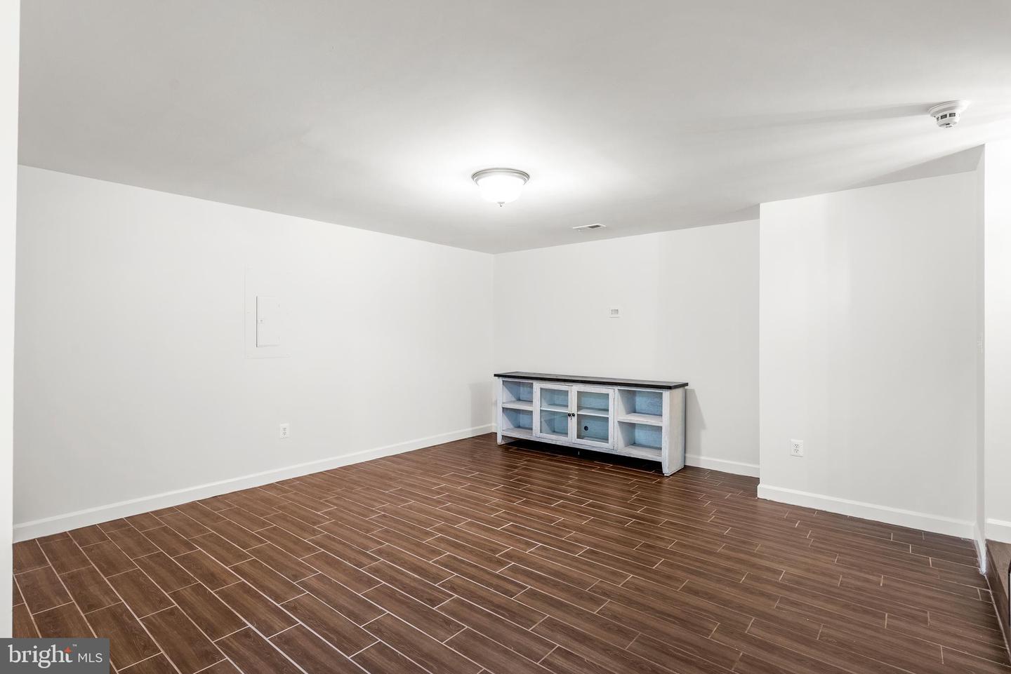 7720 STONE WHEAT CT, ALEXANDRIA, Virginia 22315, 5 Bedrooms Bedrooms, ,3 BathroomsBathrooms,Residential,For sale,7720 STONE WHEAT CT,VAFX2247104 MLS # VAFX2247104