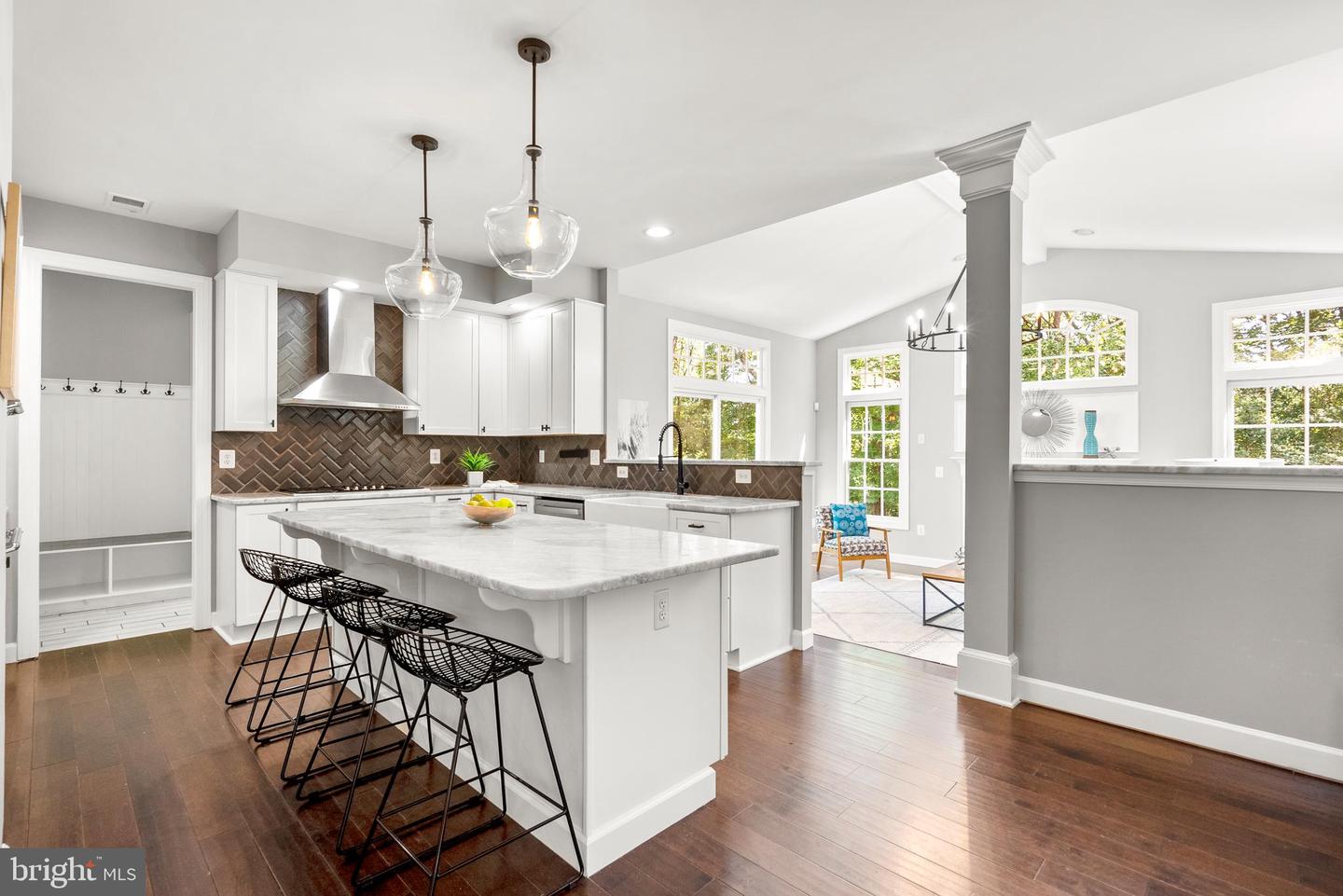 7720 STONE WHEAT CT, ALEXANDRIA, Virginia 22315, 5 Bedrooms Bedrooms, ,3 BathroomsBathrooms,Residential,For sale,7720 STONE WHEAT CT,VAFX2247104 MLS # VAFX2247104