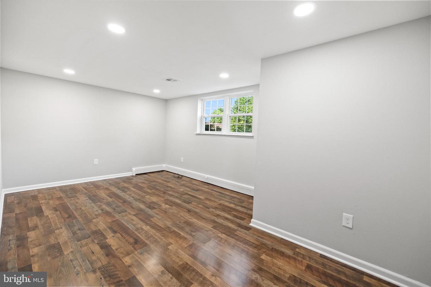 3811 FORESTDALE AVE, WOODBRIDGE, Virginia 22193, 4 Bedrooms Bedrooms, ,2 BathroomsBathrooms,Residential,For sale,3811 FORESTDALE AVE,VAPW2096996 MLS # VAPW2096996
