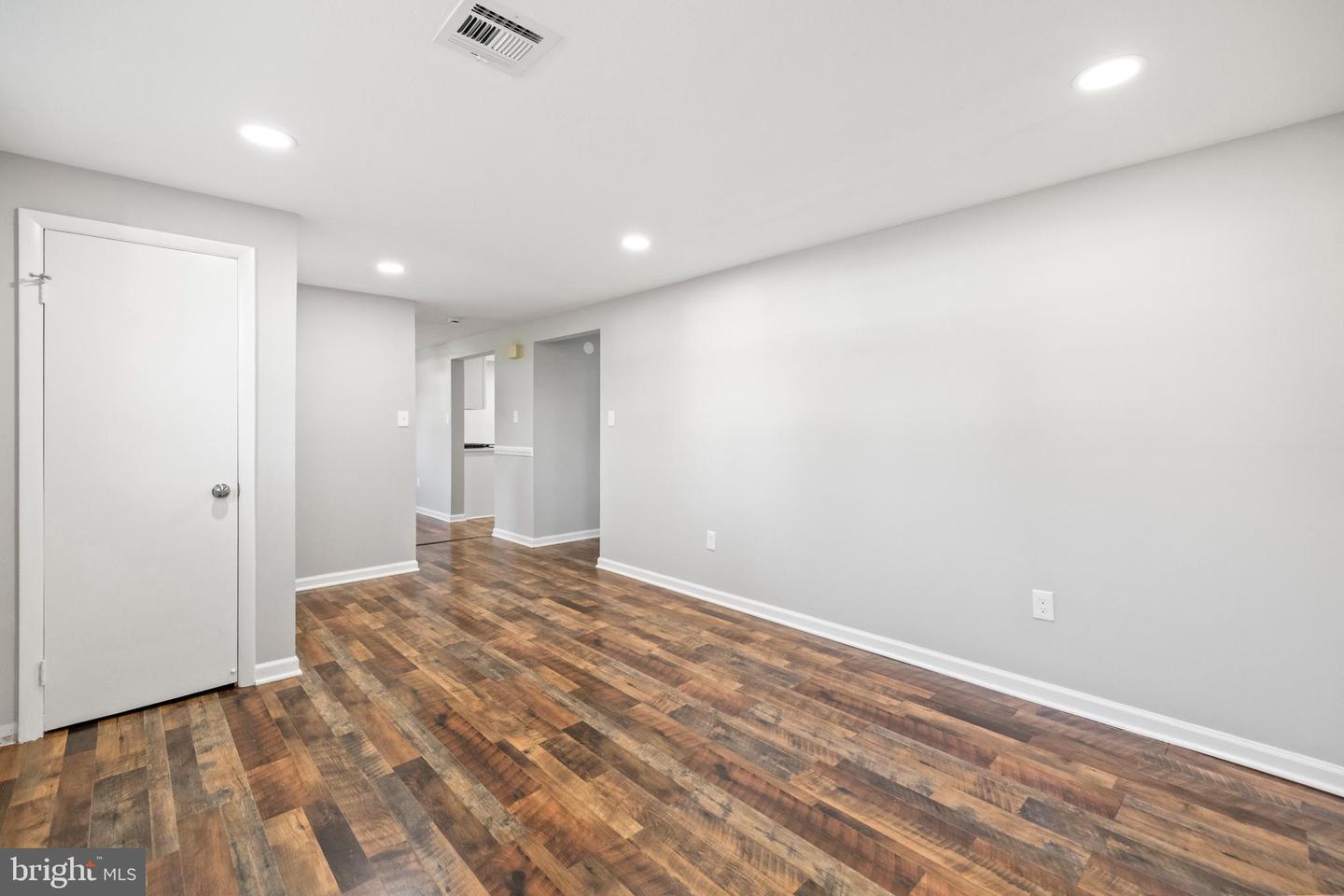 3811 FORESTDALE AVE, WOODBRIDGE, Virginia 22193, 4 Bedrooms Bedrooms, ,2 BathroomsBathrooms,Residential,For sale,3811 FORESTDALE AVE,VAPW2096996 MLS # VAPW2096996