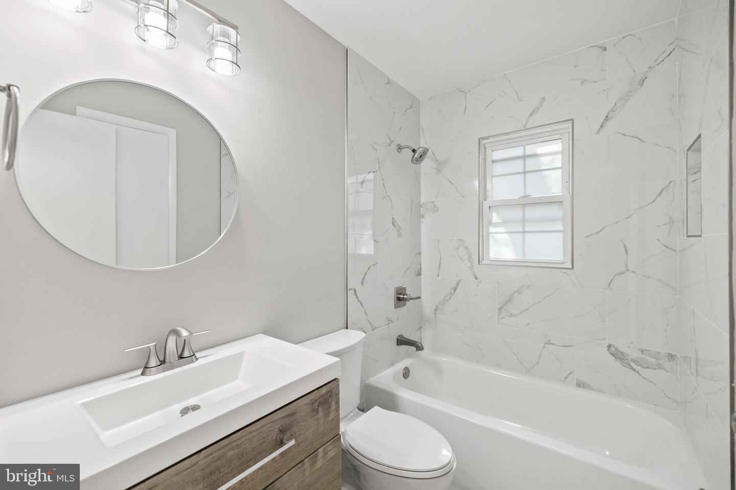 3811 FORESTDALE AVE, WOODBRIDGE, Virginia 22193, 4 Bedrooms Bedrooms, ,2 BathroomsBathrooms,Residential,For sale,3811 FORESTDALE AVE,VAPW2096996 MLS # VAPW2096996