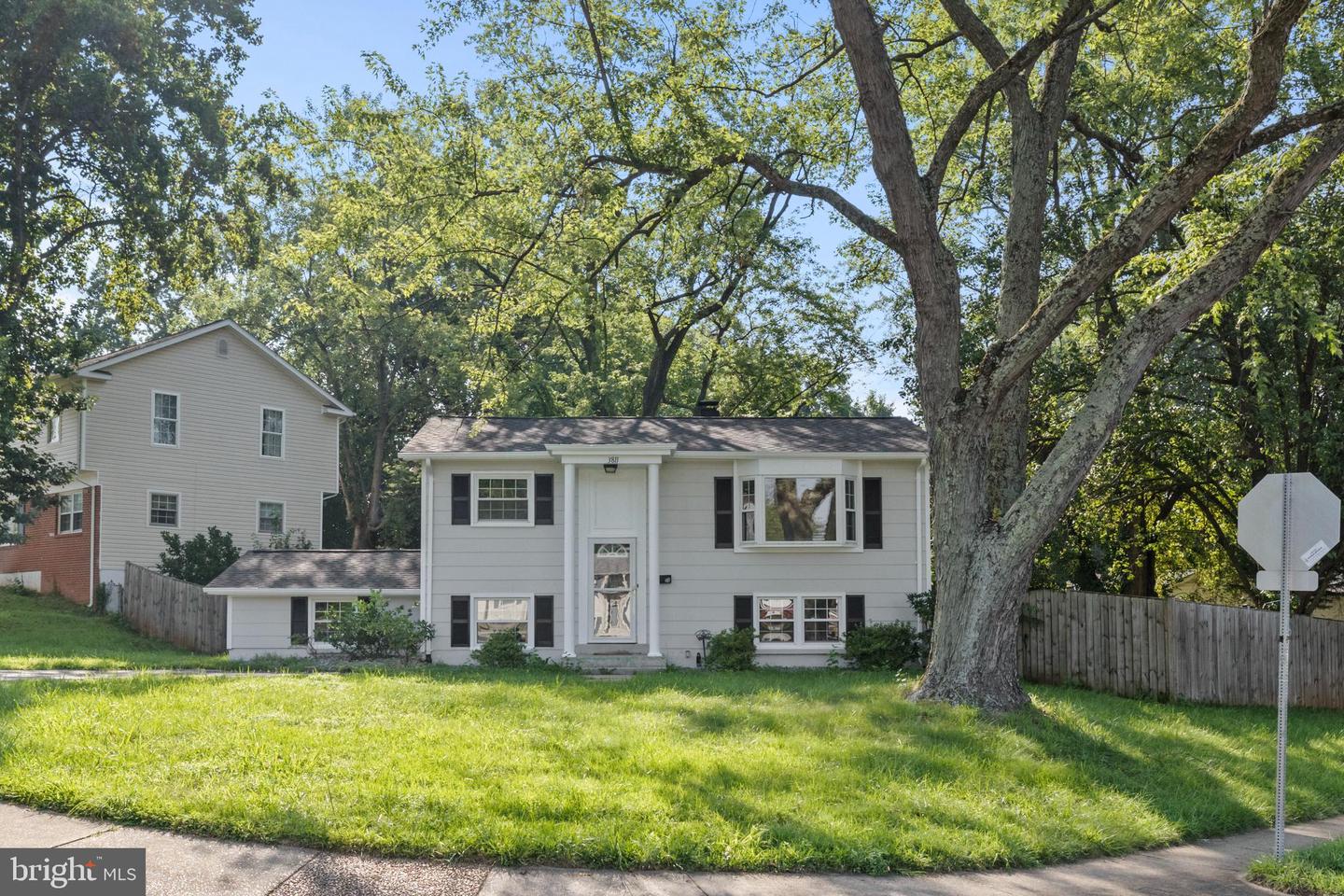 3811 FORESTDALE AVE, WOODBRIDGE, Virginia 22193, 4 Bedrooms Bedrooms, ,2 BathroomsBathrooms,Residential,For sale,3811 FORESTDALE AVE,VAPW2096996 MLS # VAPW2096996