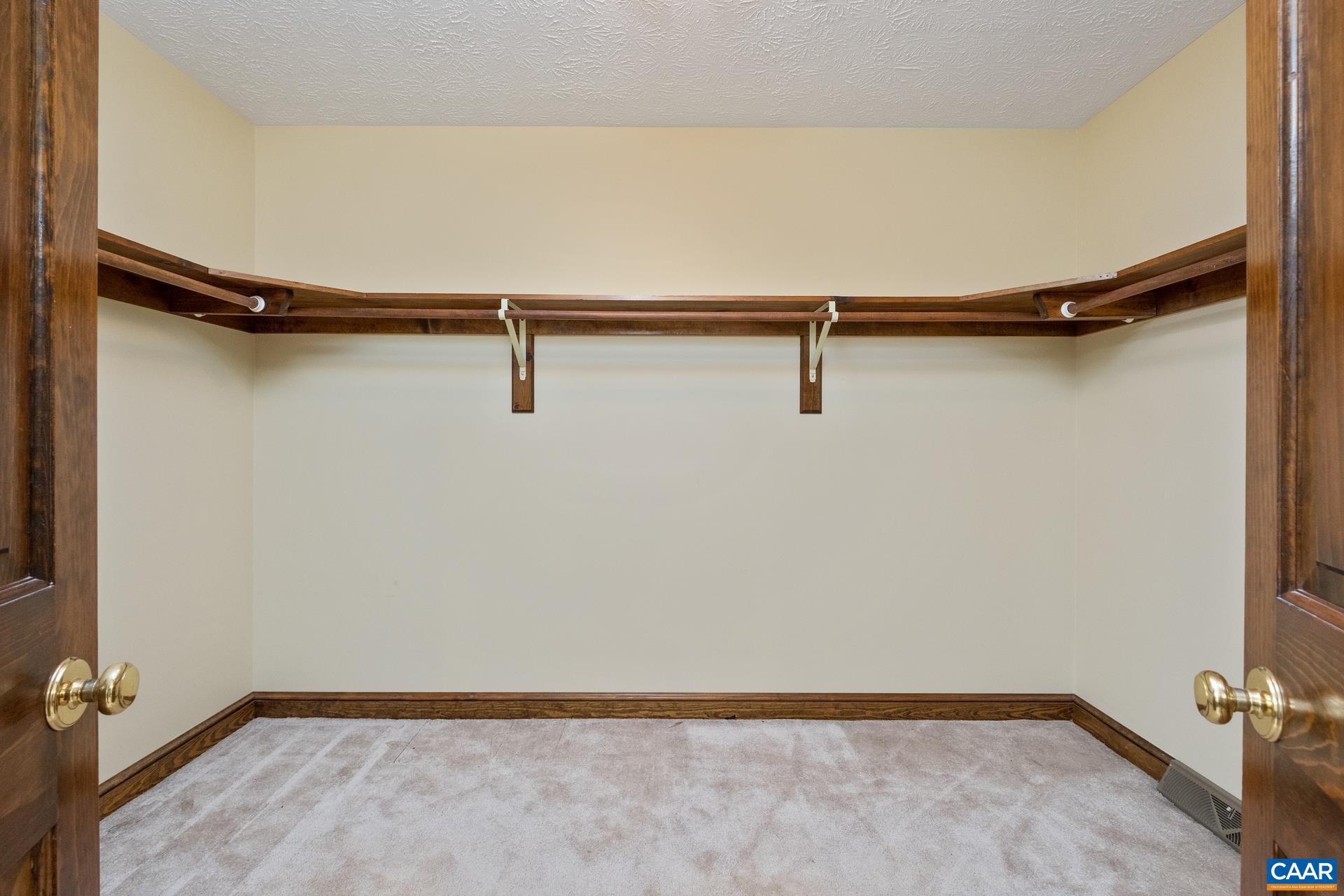 82 BRIAR PATCH LN, STANARDSVILLE, Virginia 22973, 4 Bedrooms Bedrooms, ,4 BathroomsBathrooms,Residential,SPOTSWOOD MANOR,82 BRIAR PATCH LN,667345 MLS # 667345