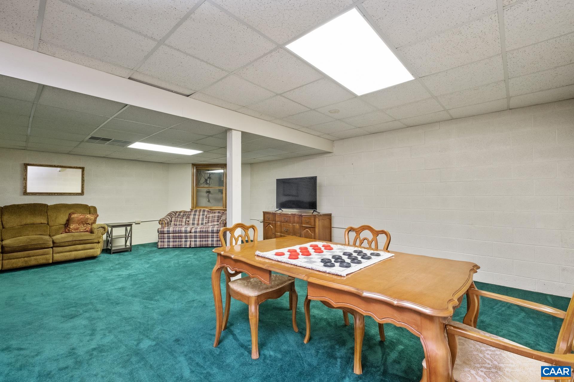 82 BRIAR PATCH LN, STANARDSVILLE, Virginia 22973, 4 Bedrooms Bedrooms, ,4 BathroomsBathrooms,Residential,SPOTSWOOD MANOR,82 BRIAR PATCH LN,667345 MLS # 667345