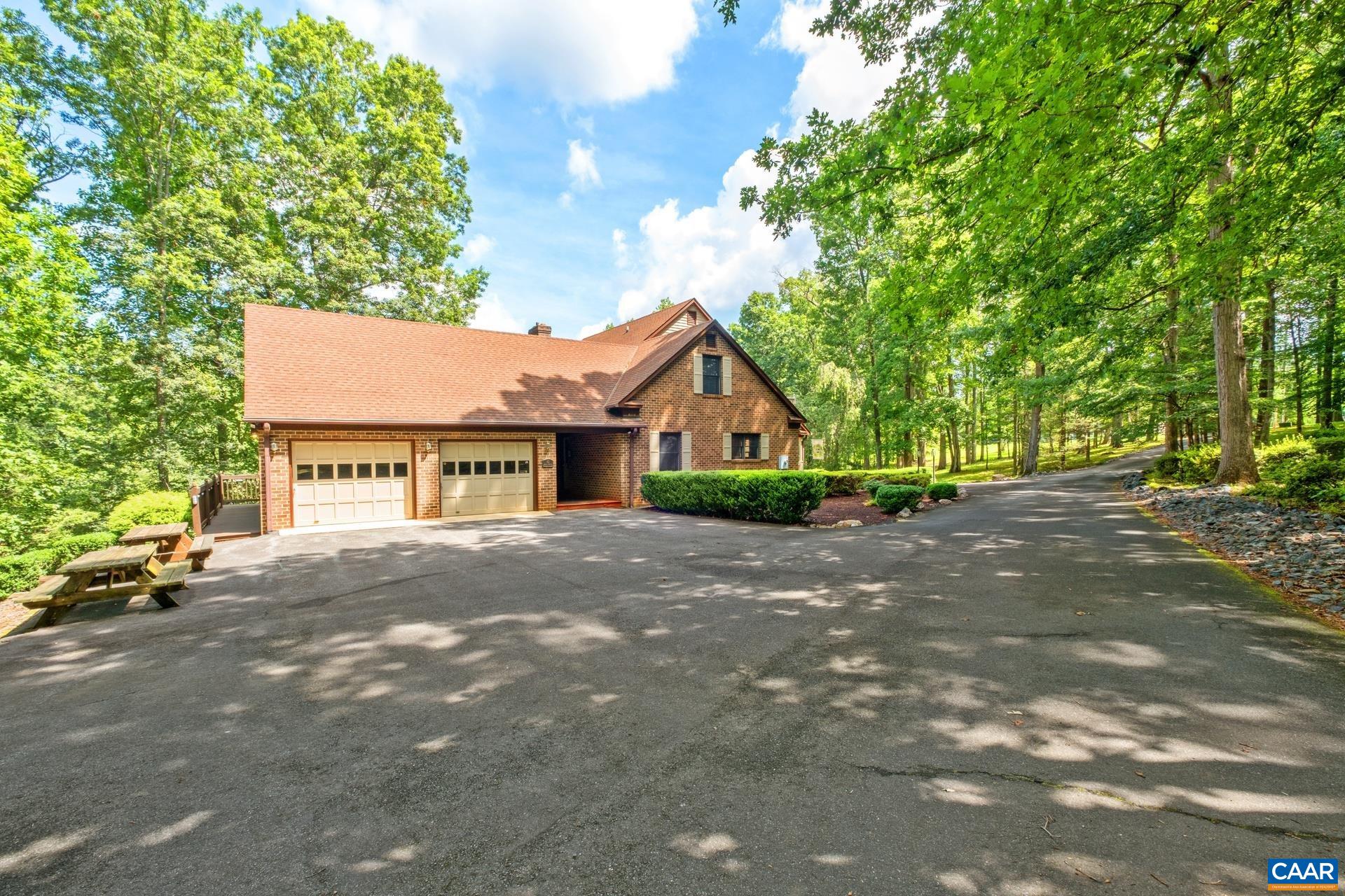 82 BRIAR PATCH LN, STANARDSVILLE, Virginia 22973, 4 Bedrooms Bedrooms, ,4 BathroomsBathrooms,Residential,SPOTSWOOD MANOR,82 BRIAR PATCH LN,667345 MLS # 667345