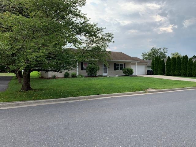302 NORTH RIVER RD, BRIDGEWATER, Virginia 22812, 3 Bedrooms Bedrooms, ,2 BathroomsBathrooms,Residential,302 NORTH RIVER RD,667424 MLS # 667424
