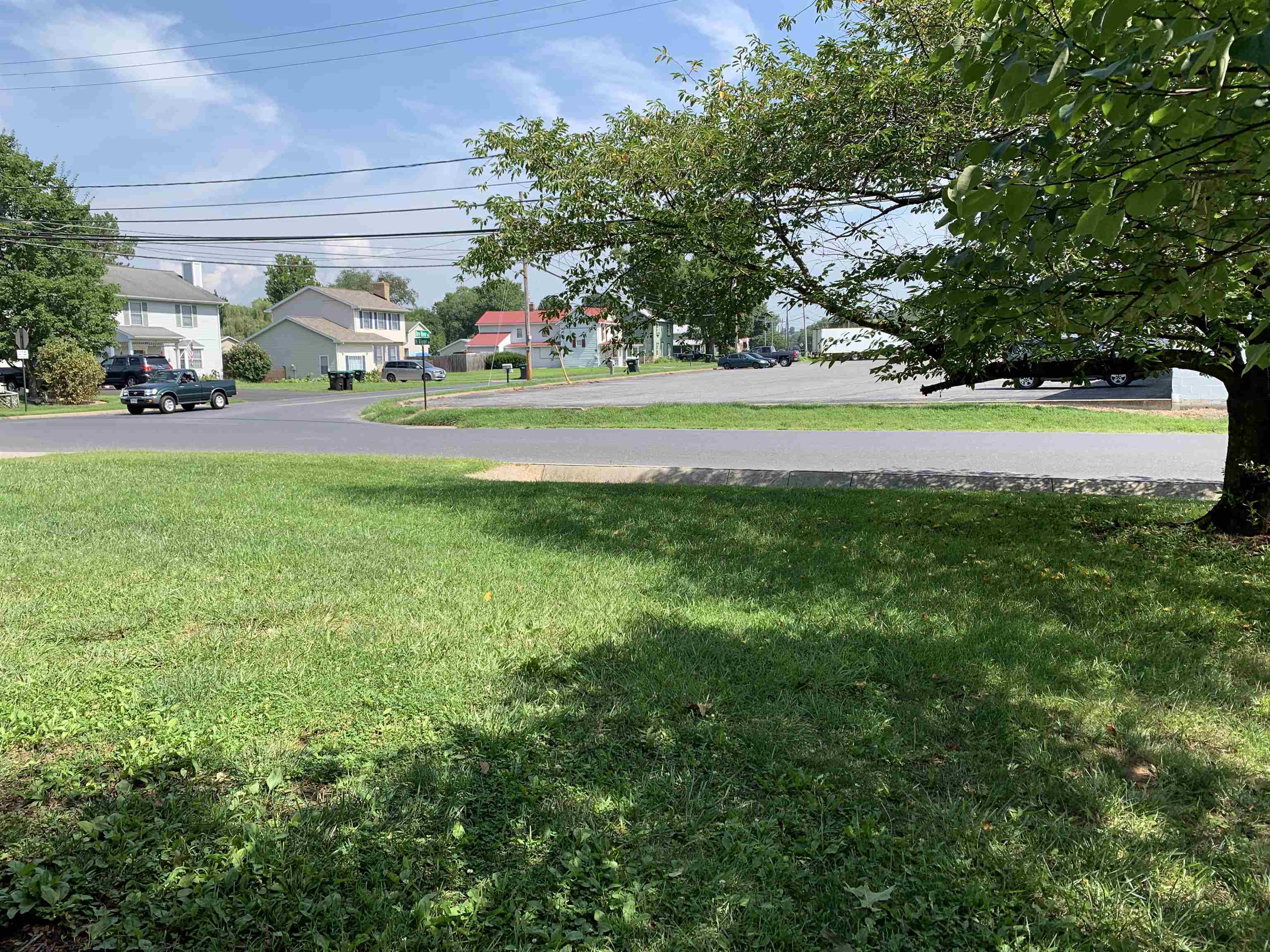 302 NORTH RIVER RD, BRIDGEWATER, Virginia 22812, 3 Bedrooms Bedrooms, ,2 BathroomsBathrooms,Residential,302 NORTH RIVER RD,667424 MLS # 667424