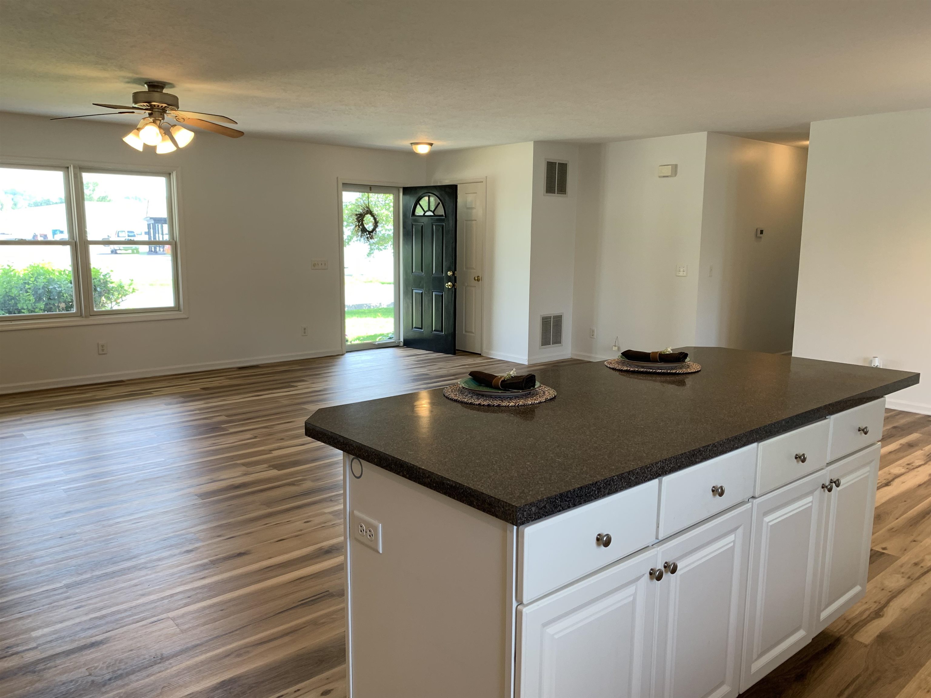 302 NORTH RIVER RD, BRIDGEWATER, Virginia 22812, 3 Bedrooms Bedrooms, ,2 BathroomsBathrooms,Residential,302 NORTH RIVER RD,667424 MLS # 667424
