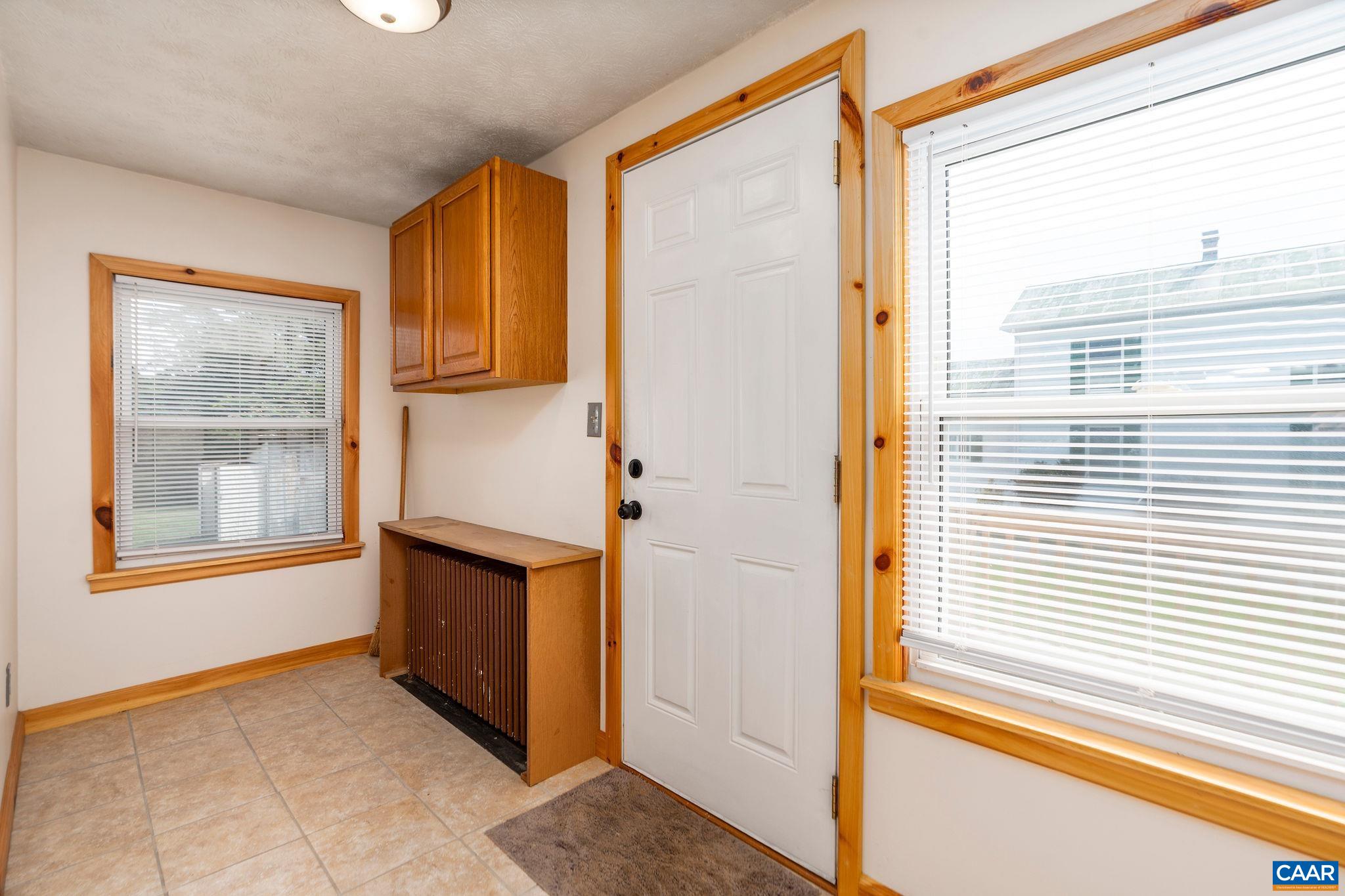816 NEWTOWN RD, ELKTON, Virginia 22973, 3 Bedrooms Bedrooms, ,1 BathroomBathrooms,Residential,816 NEWTOWN RD,667426 MLS # 667426