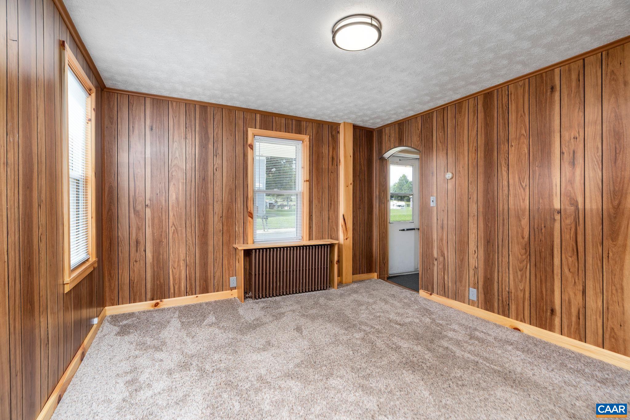 816 NEWTOWN RD, ELKTON, Virginia 22973, 3 Bedrooms Bedrooms, ,1 BathroomBathrooms,Residential,816 NEWTOWN RD,667426 MLS # 667426