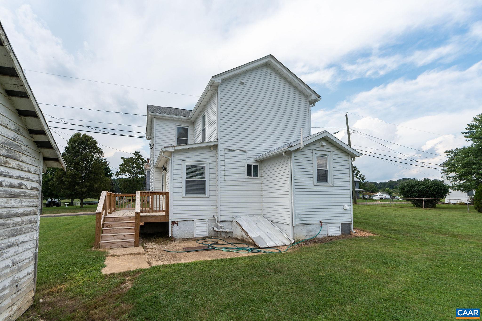 816 NEWTOWN RD, ELKTON, Virginia 22973, 3 Bedrooms Bedrooms, ,1 BathroomBathrooms,Residential,816 NEWTOWN RD,667426 MLS # 667426