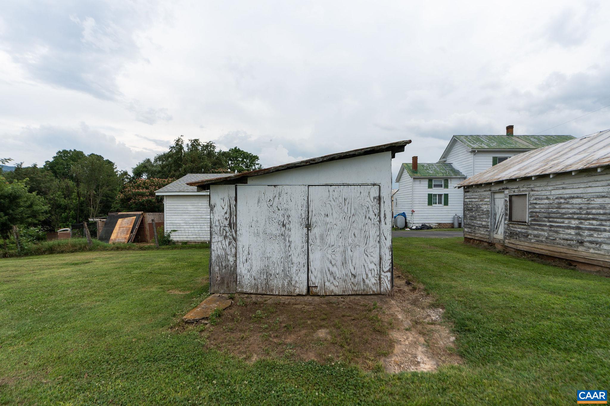 816 NEWTOWN RD, ELKTON, Virginia 22973, 3 Bedrooms Bedrooms, ,1 BathroomBathrooms,Residential,816 NEWTOWN RD,667426 MLS # 667426