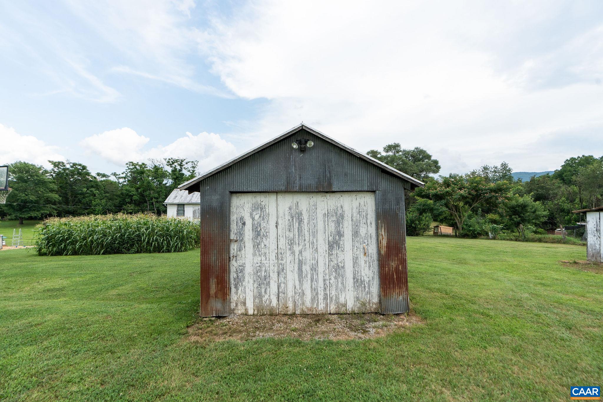 816 NEWTOWN RD, ELKTON, Virginia 22973, 3 Bedrooms Bedrooms, ,1 BathroomBathrooms,Residential,816 NEWTOWN RD,667426 MLS # 667426