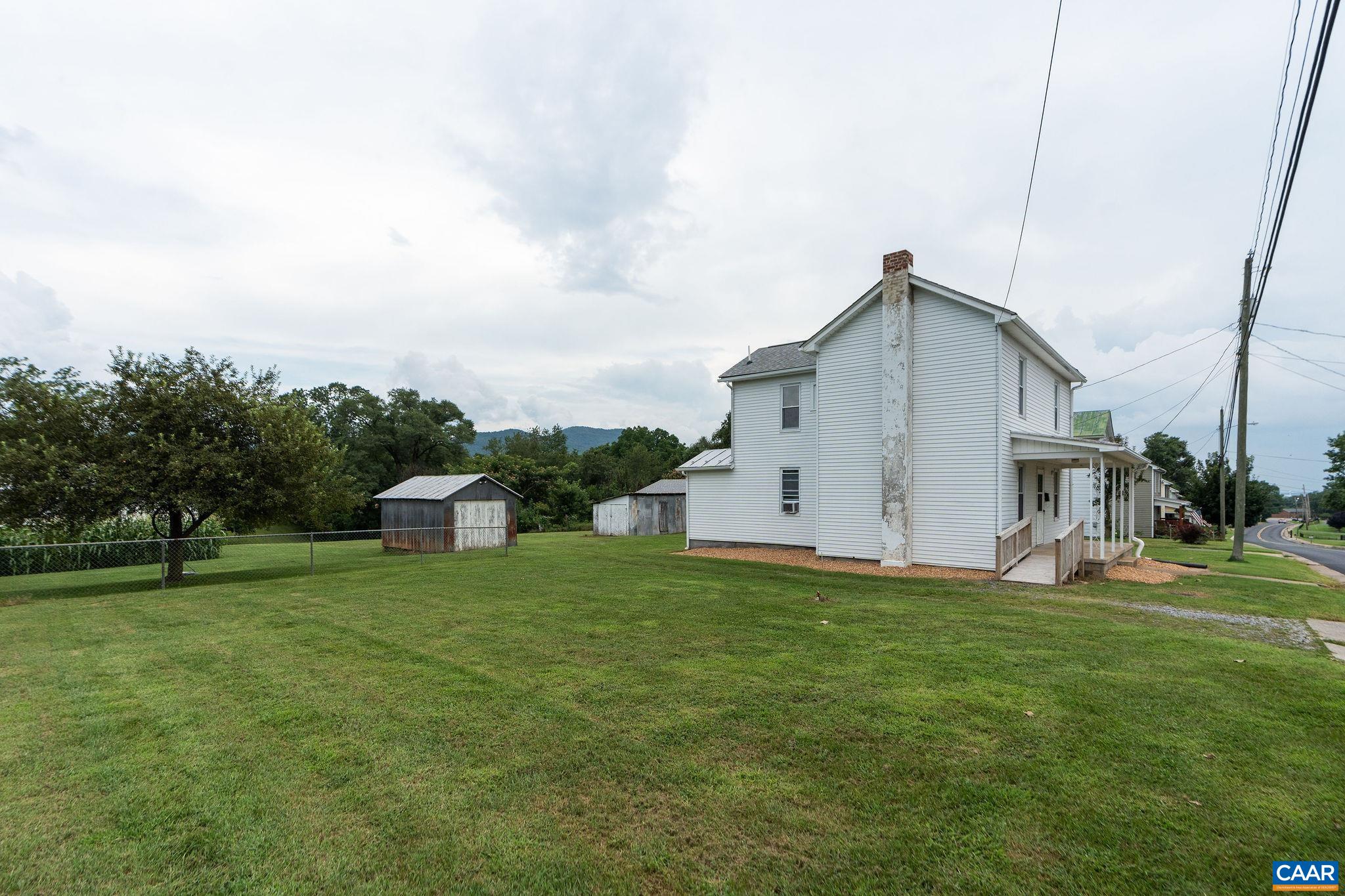 816 NEWTOWN RD, ELKTON, Virginia 22973, 3 Bedrooms Bedrooms, ,1 BathroomBathrooms,Residential,816 NEWTOWN RD,667426 MLS # 667426