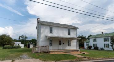 816 NEWTOWN RD, ELKTON, Virginia 22973, 3 Bedrooms Bedrooms, ,1 BathroomBathrooms,Residential,816 NEWTOWN RD,667426 MLS # 667426