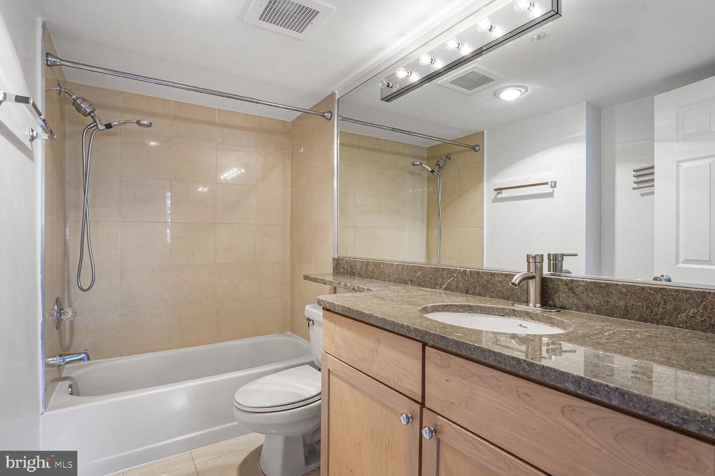 2230 GEORGE C MARSHALL DR #512, FALLS CHURCH, Virginia 22043, 2 Bedrooms Bedrooms, ,2 BathroomsBathrooms,Residential,For sale,2230 GEORGE C MARSHALL DR #512,VAFX2249234 MLS # VAFX2249234