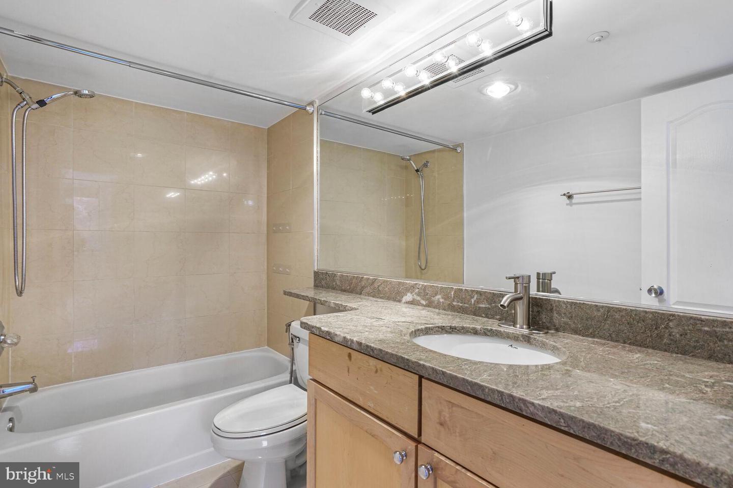 2230 GEORGE C MARSHALL DR #512, FALLS CHURCH, Virginia 22043, 2 Bedrooms Bedrooms, ,2 BathroomsBathrooms,Residential,For sale,2230 GEORGE C MARSHALL DR #512,VAFX2249234 MLS # VAFX2249234