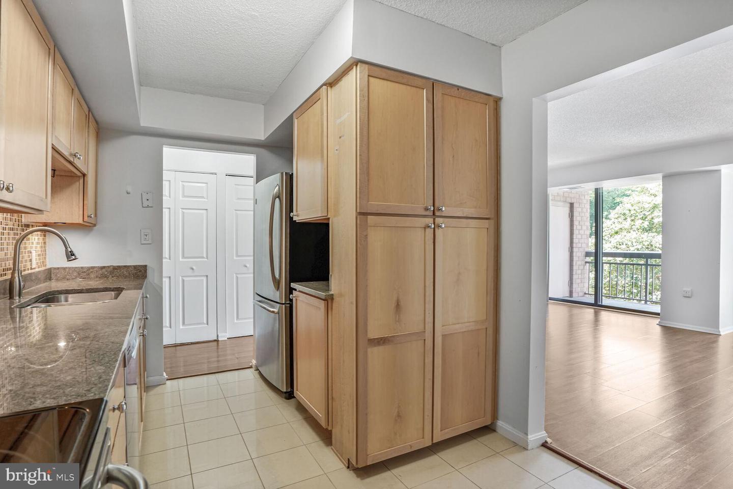 2230 GEORGE C MARSHALL DR #512, FALLS CHURCH, Virginia 22043, 2 Bedrooms Bedrooms, ,2 BathroomsBathrooms,Residential,For sale,2230 GEORGE C MARSHALL DR #512,VAFX2249234 MLS # VAFX2249234