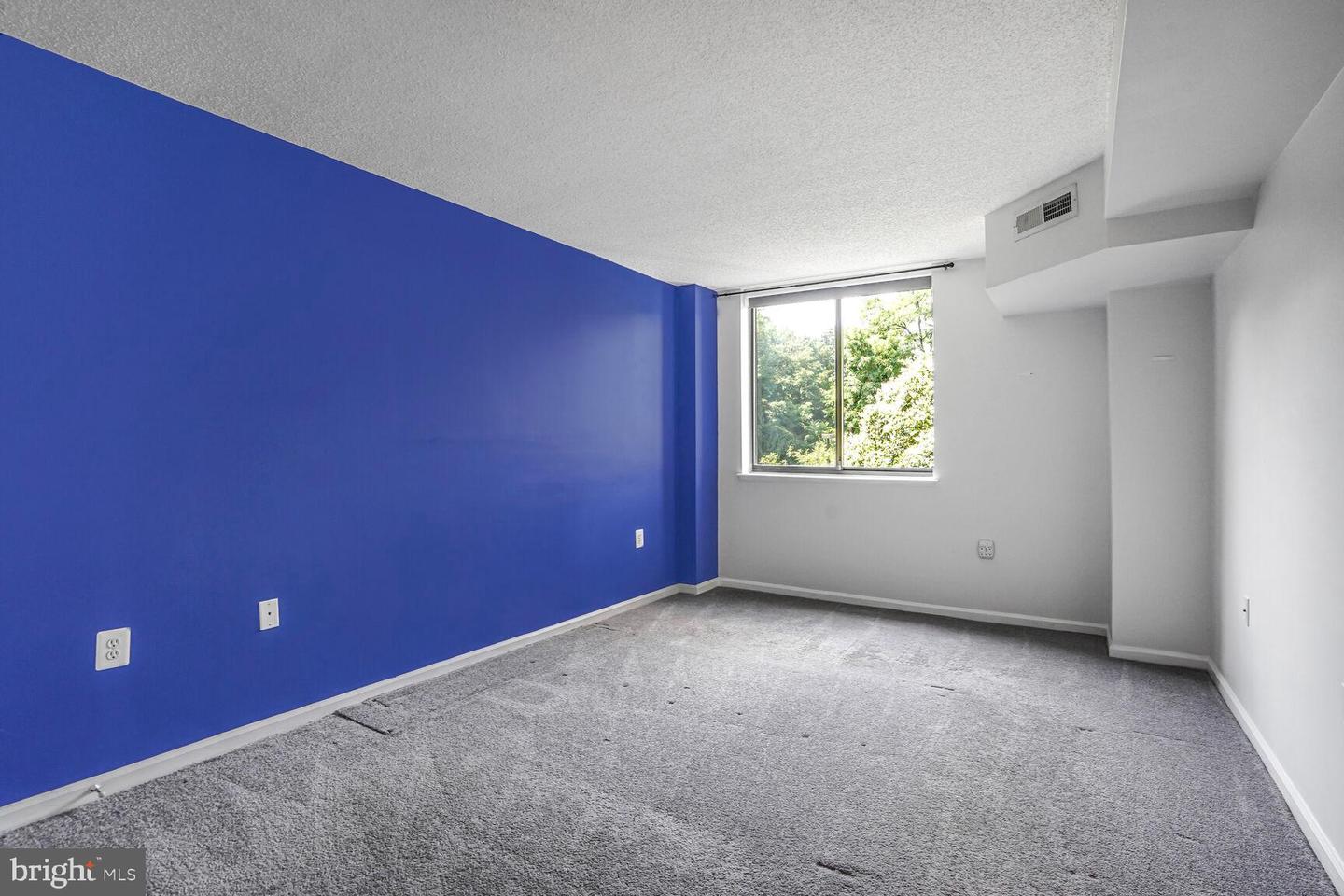 2230 GEORGE C MARSHALL DR #512, FALLS CHURCH, Virginia 22043, 2 Bedrooms Bedrooms, ,2 BathroomsBathrooms,Residential,For sale,2230 GEORGE C MARSHALL DR #512,VAFX2249234 MLS # VAFX2249234