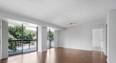2230 GEORGE C MARSHALL DR #512, FALLS CHURCH, Virginia 22043, 2 Bedrooms Bedrooms, ,2 BathroomsBathrooms,Residential,For sale,2230 GEORGE C MARSHALL DR #512,VAFX2249234 MLS # VAFX2249234