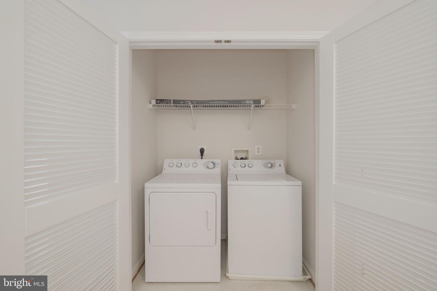 4850 EISENHOWER AVE #409, ALEXANDRIA, Virginia 22304, 2 Bedrooms Bedrooms, 3 Rooms Rooms,1 BathroomBathrooms,Residential,For sale,4850 EISENHOWER AVE #409,VAAX2046812 MLS # VAAX2046812