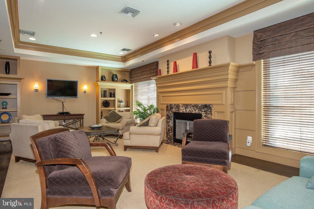 4850 EISENHOWER AVE #409, ALEXANDRIA, Virginia 22304, 2 Bedrooms Bedrooms, 3 Rooms Rooms,1 BathroomBathrooms,Residential,For sale,4850 EISENHOWER AVE #409,VAAX2046812 MLS # VAAX2046812
