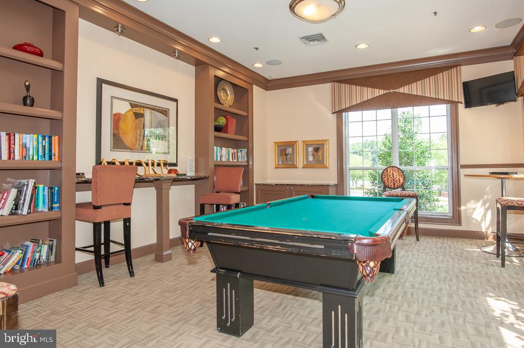 4850 EISENHOWER AVE #409, ALEXANDRIA, Virginia 22304, 2 Bedrooms Bedrooms, 3 Rooms Rooms,1 BathroomBathrooms,Residential,For sale,4850 EISENHOWER AVE #409,VAAX2046812 MLS # VAAX2046812