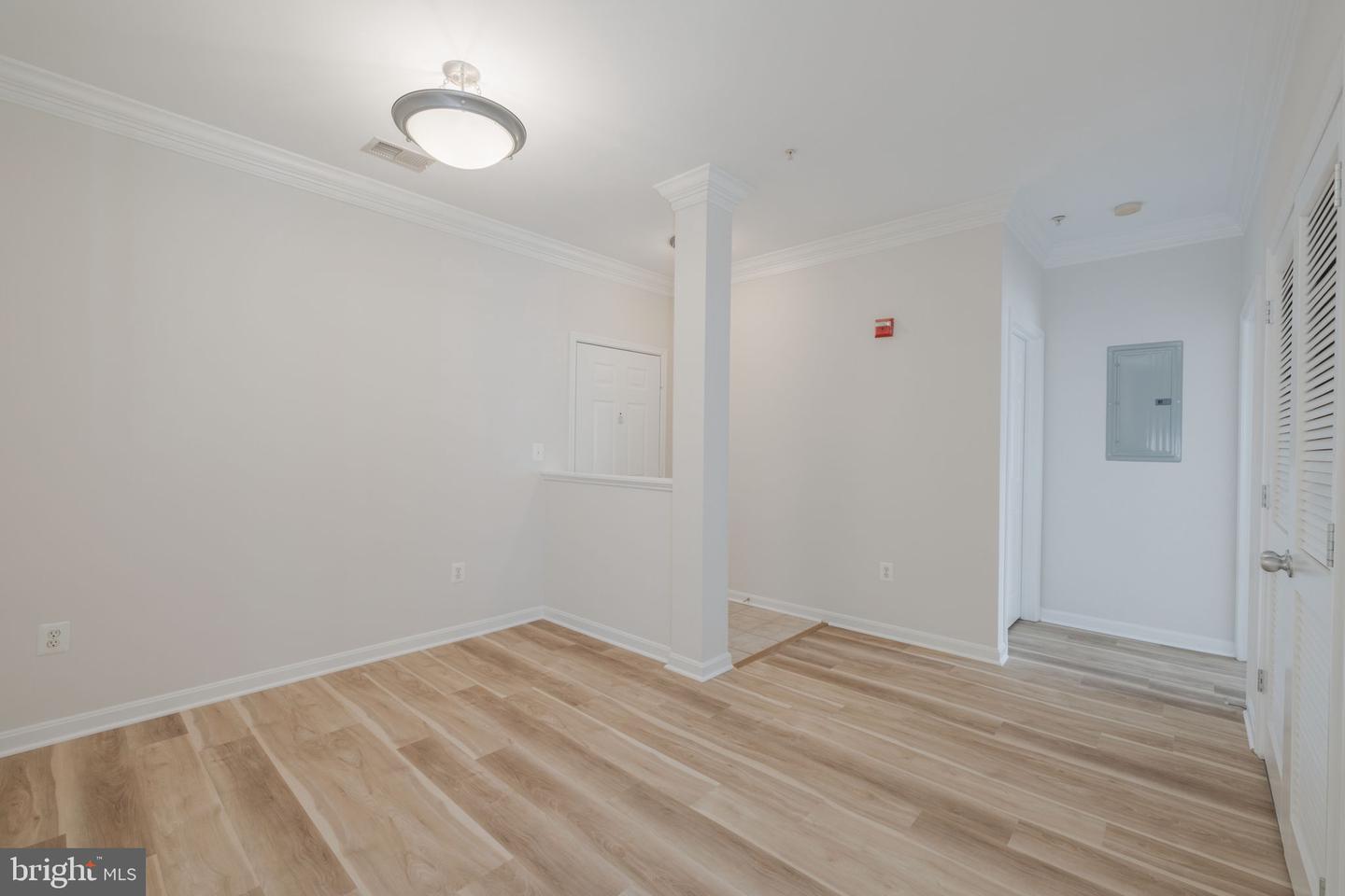 4850 EISENHOWER AVE #409, ALEXANDRIA, Virginia 22304, 2 Bedrooms Bedrooms, 3 Rooms Rooms,1 BathroomBathrooms,Residential,For sale,4850 EISENHOWER AVE #409,VAAX2046812 MLS # VAAX2046812