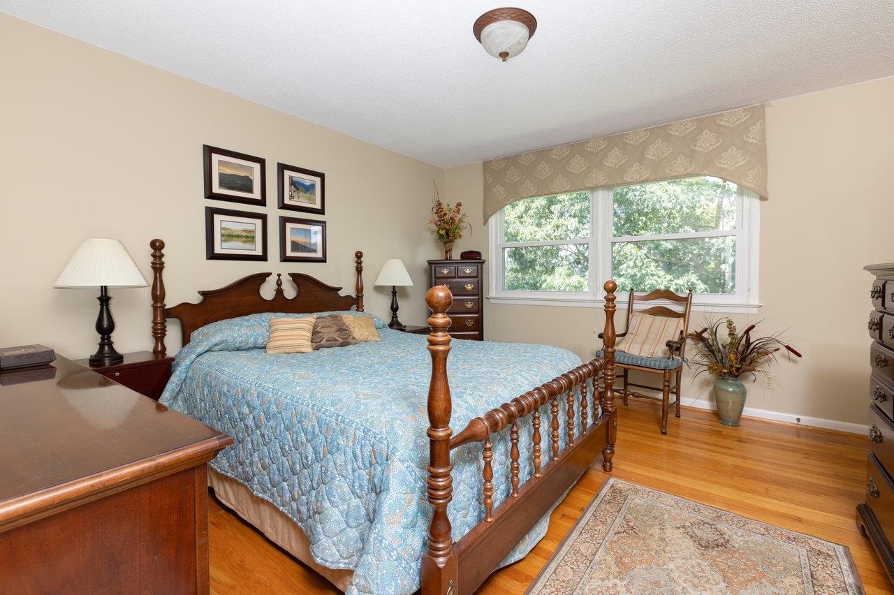 232 MOUNTAIN VIEW DR, BRIDGEWATER, Virginia 22812, 4 Bedrooms Bedrooms, ,3 BathroomsBathrooms,Residential,232 MOUNTAIN VIEW DR,667429 MLS # 667429