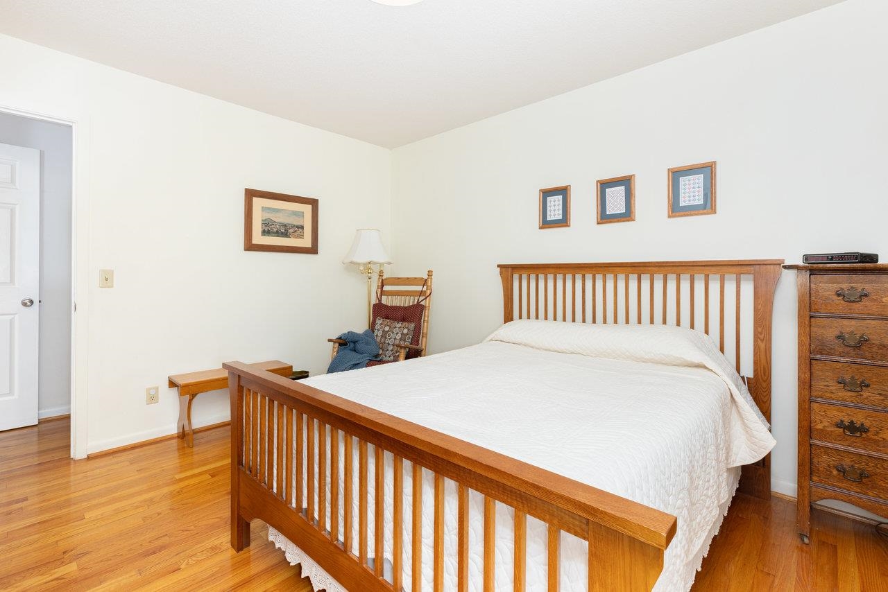 232 MOUNTAIN VIEW DR, BRIDGEWATER, Virginia 22812, 4 Bedrooms Bedrooms, ,3 BathroomsBathrooms,Residential,232 MOUNTAIN VIEW DR,667429 MLS # 667429