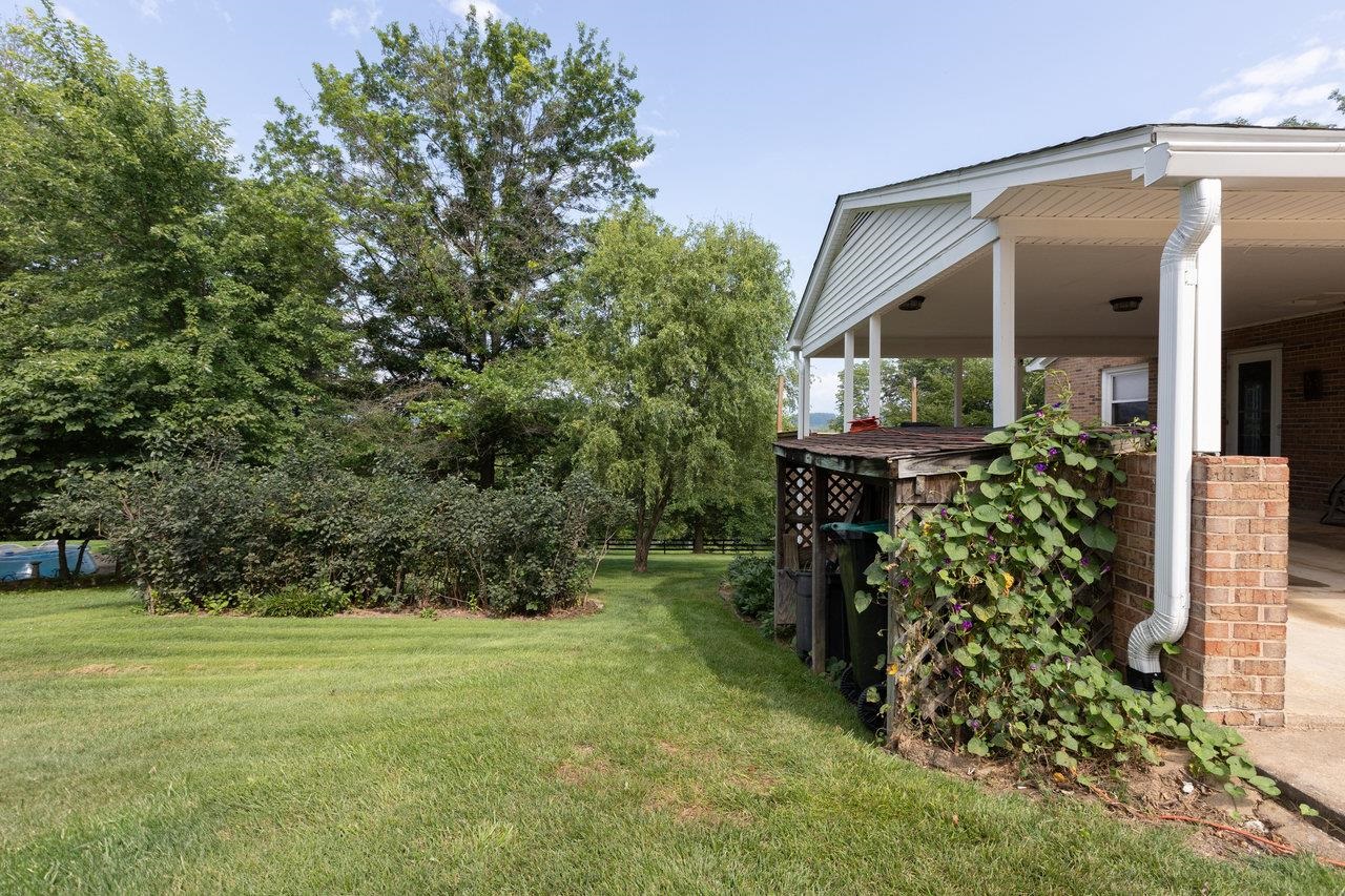 232 MOUNTAIN VIEW DR, BRIDGEWATER, Virginia 22812, 4 Bedrooms Bedrooms, ,3 BathroomsBathrooms,Residential,232 MOUNTAIN VIEW DR,667429 MLS # 667429