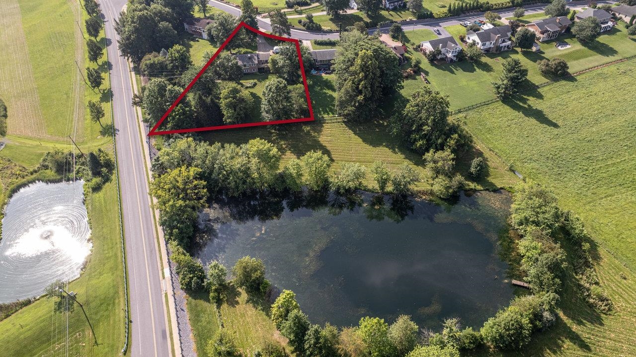 232 MOUNTAIN VIEW DR, BRIDGEWATER, Virginia 22812, 4 Bedrooms Bedrooms, ,3 BathroomsBathrooms,Residential,232 MOUNTAIN VIEW DR,667429 MLS # 667429