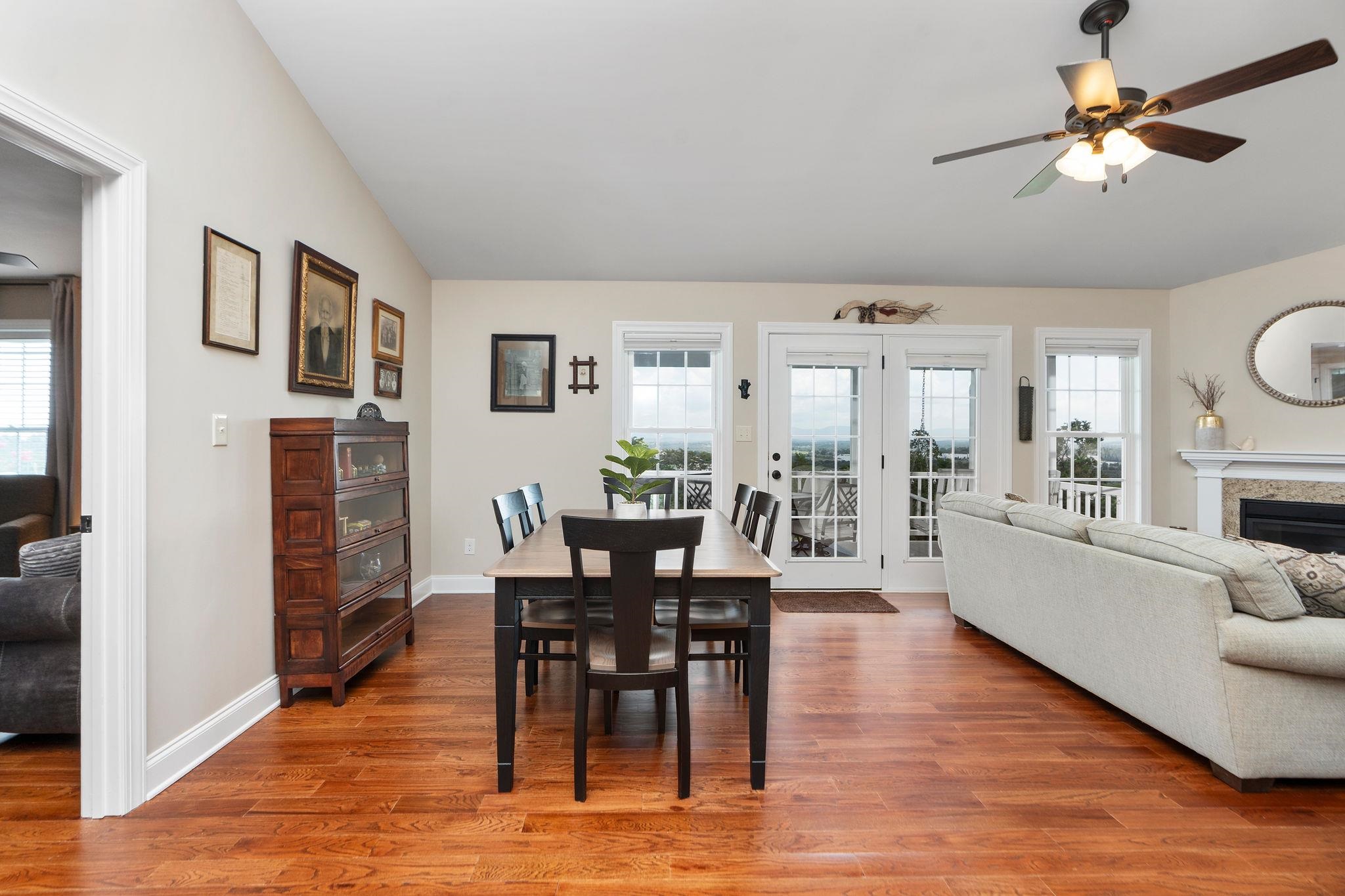 203 STONEWALL JACKSON BLVD, STAUNTON, Virginia 24401, 4 Bedrooms Bedrooms, ,2 BathroomsBathrooms,Residential,203 STONEWALL JACKSON BLVD,667437 MLS # 667437