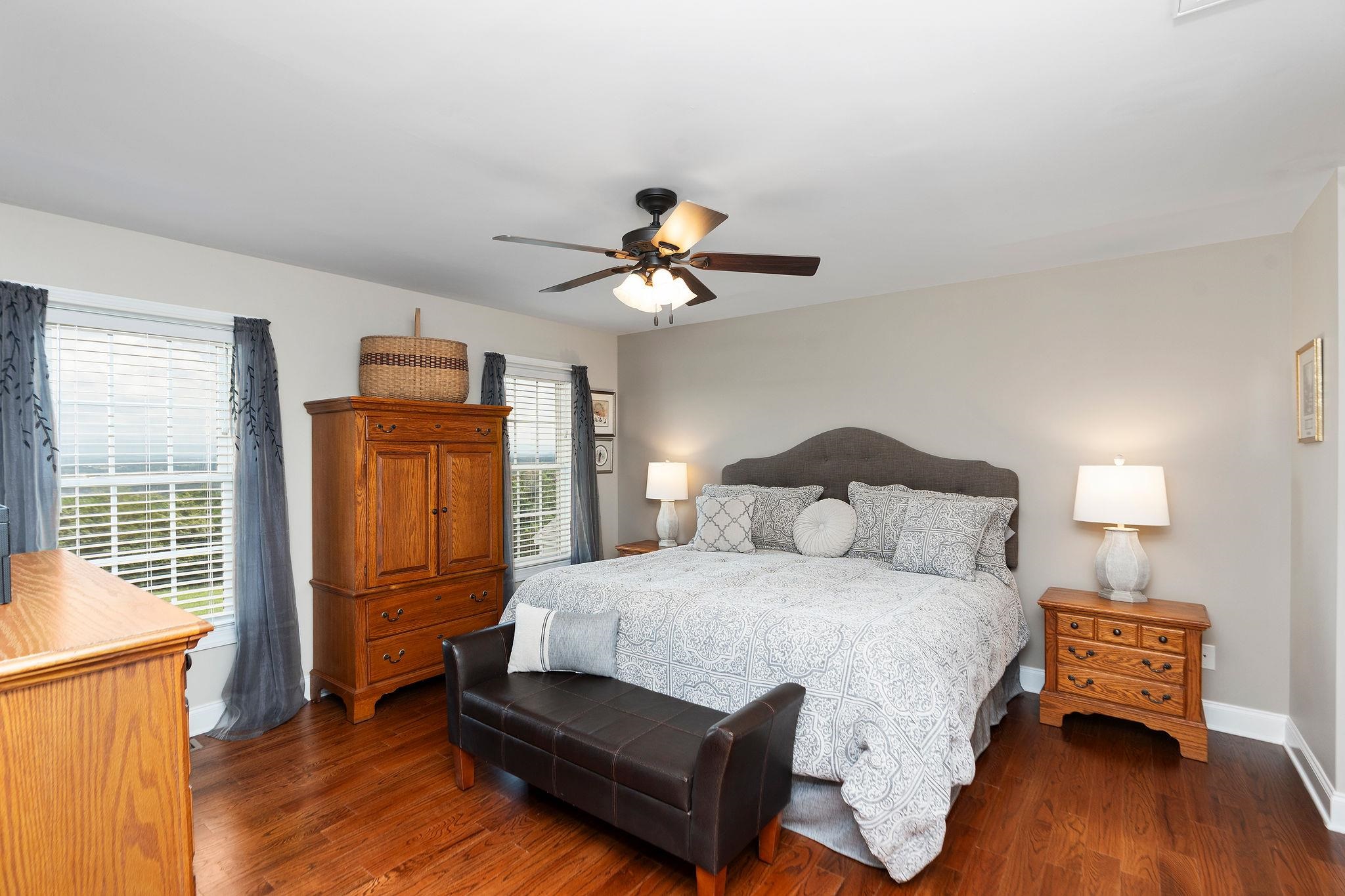 203 STONEWALL JACKSON BLVD, STAUNTON, Virginia 24401, 4 Bedrooms Bedrooms, ,2 BathroomsBathrooms,Residential,203 STONEWALL JACKSON BLVD,667437 MLS # 667437