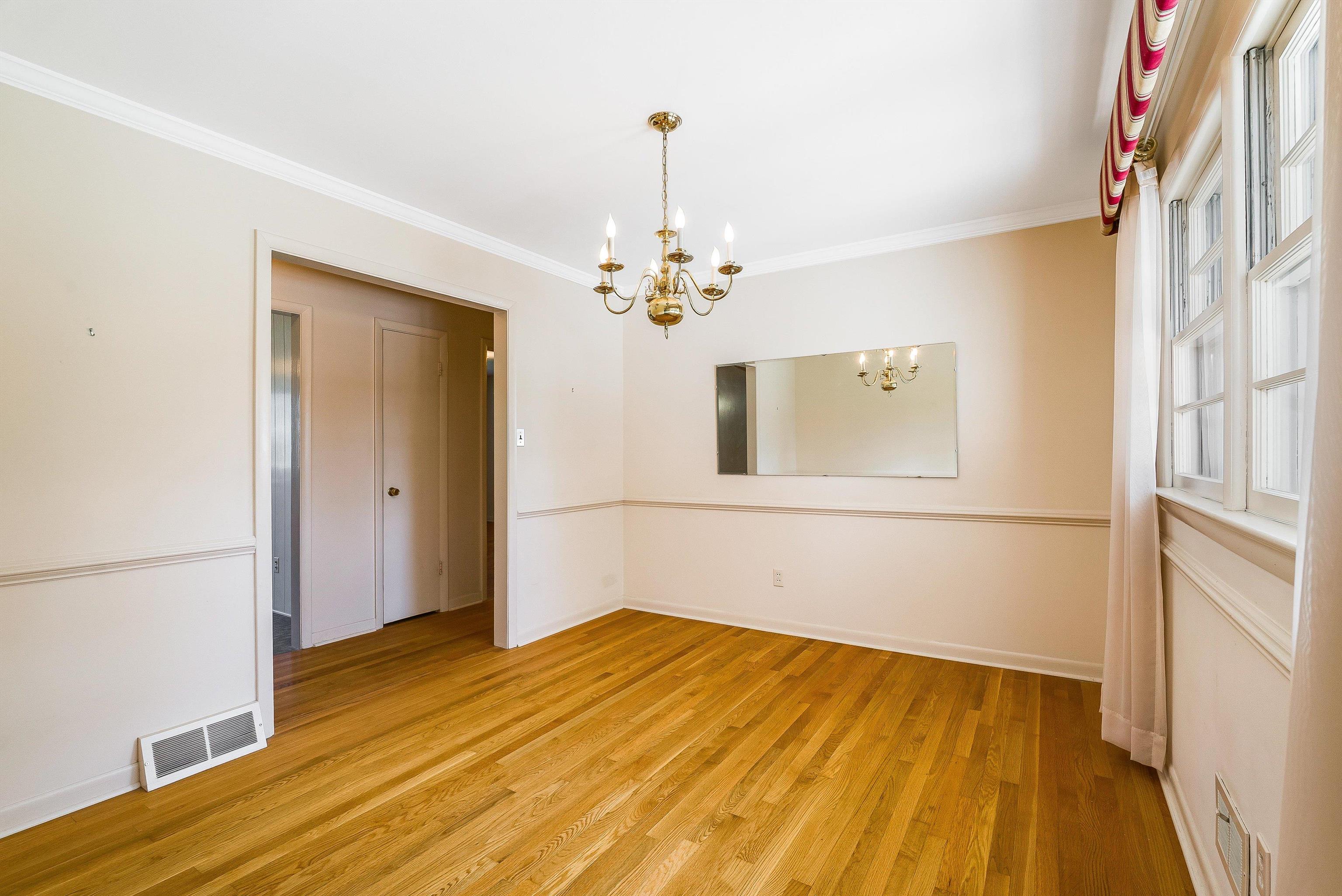 826 KENT RD, WAYNESBORO, Virginia 22980, 4 Bedrooms Bedrooms, ,2 BathroomsBathrooms,Residential,826 KENT RD,667440 MLS # 667440