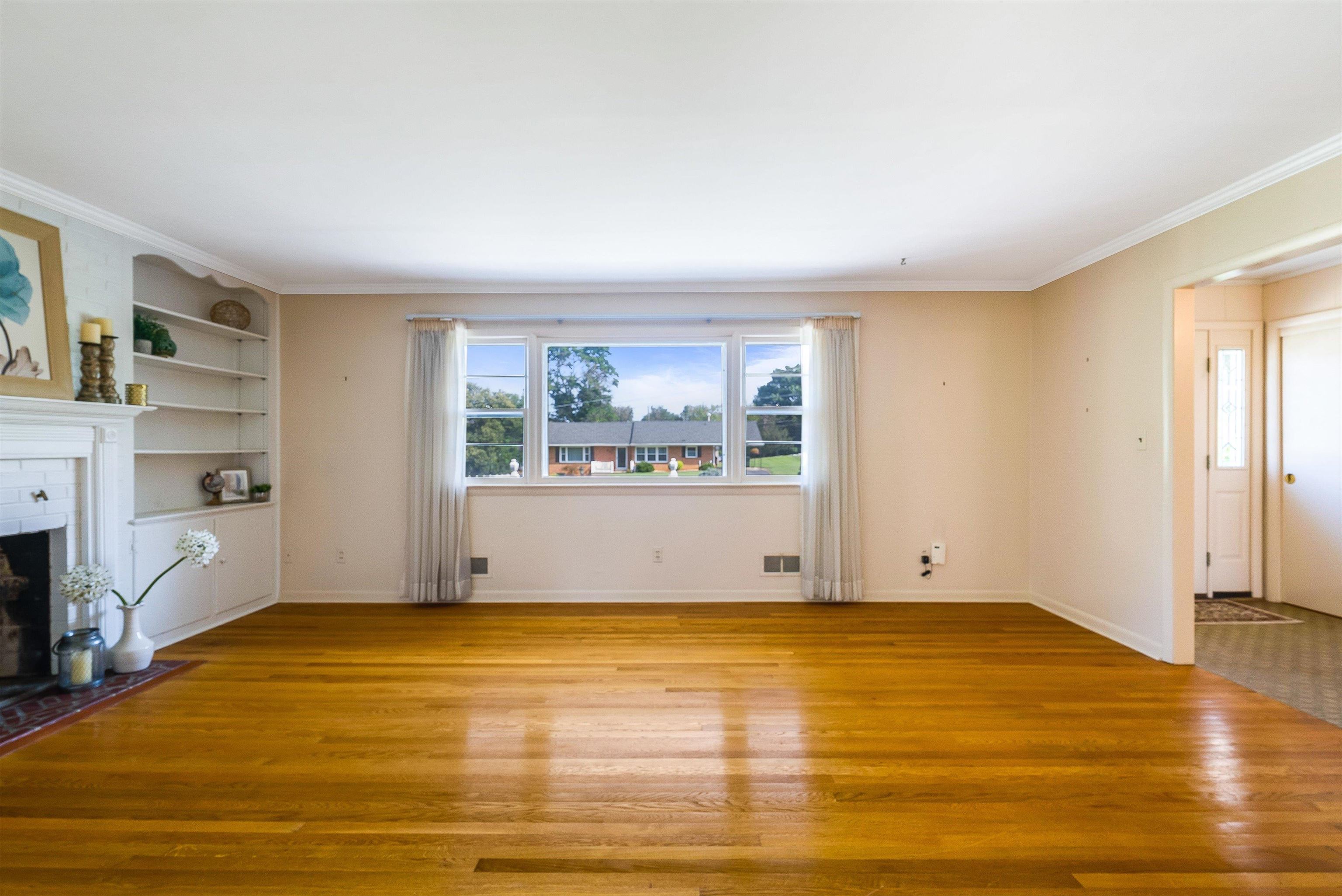 826 KENT RD, WAYNESBORO, Virginia 22980, 4 Bedrooms Bedrooms, ,2 BathroomsBathrooms,Residential,826 KENT RD,667440 MLS # 667440