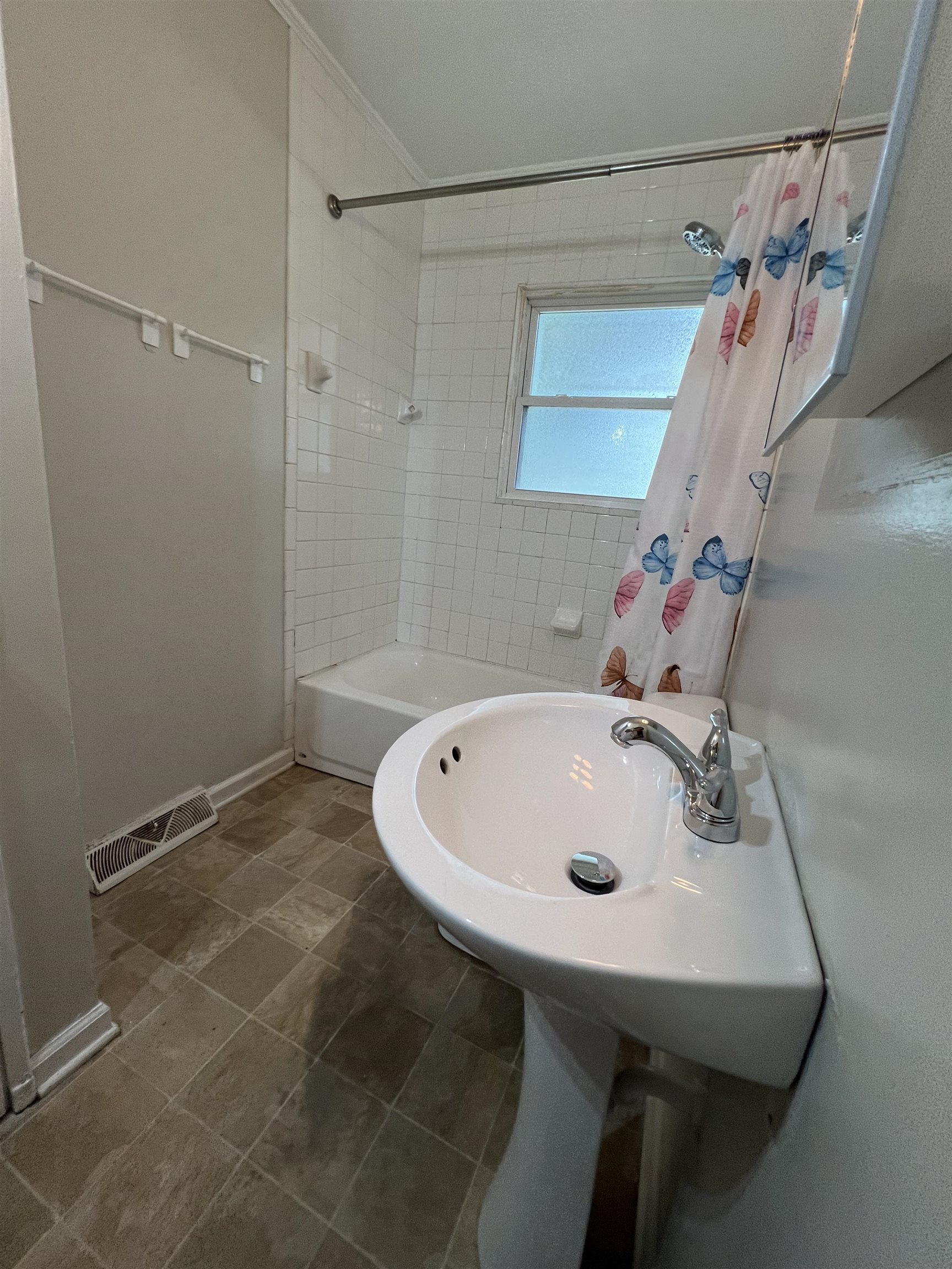 1600 MONROE ST, WAYNESBORO, Virginia 22980, 3 Bedrooms Bedrooms, ,1 BathroomBathrooms,Residential,1600 MONROE ST,667446 MLS # 667446