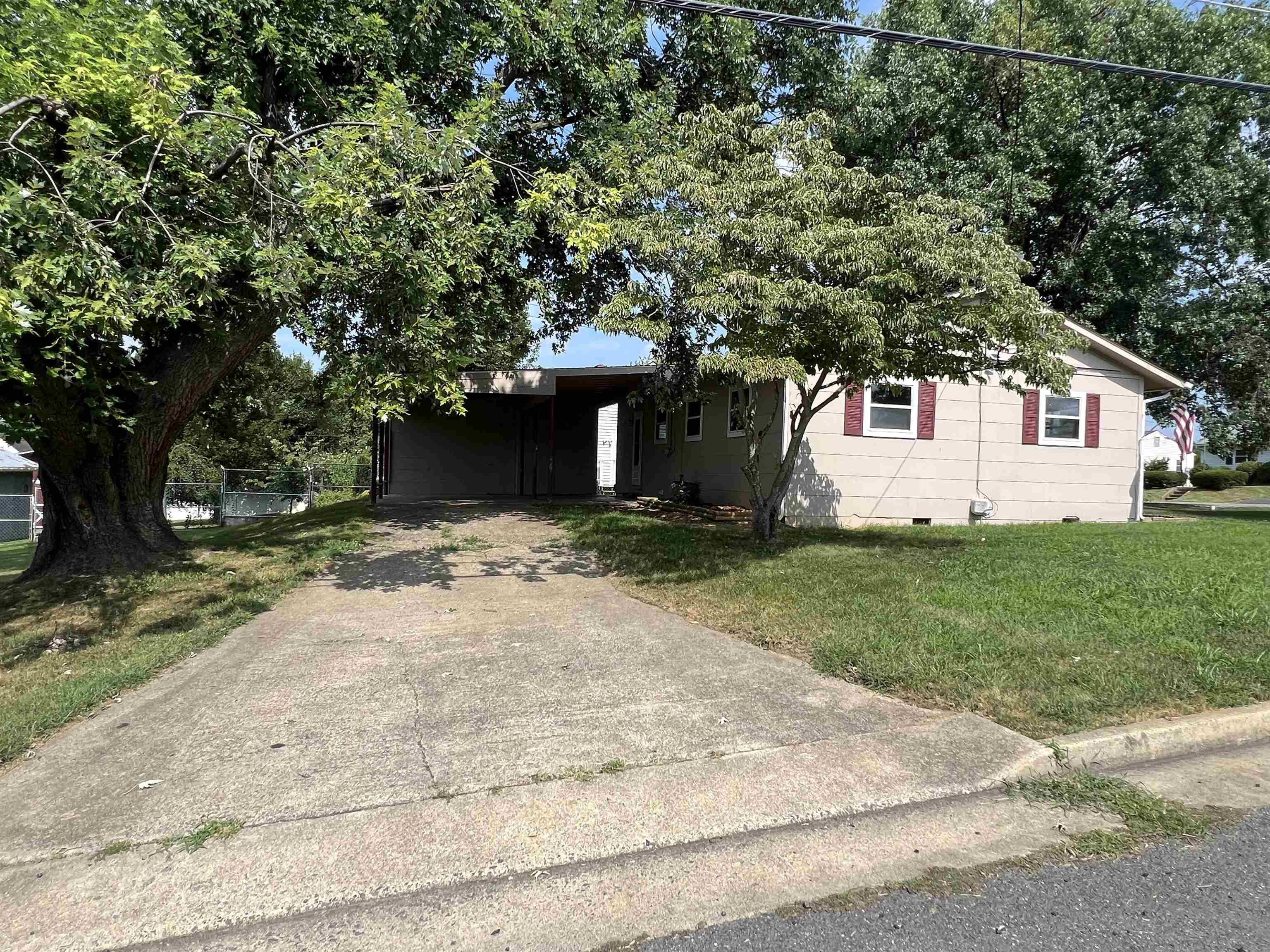 1600 MONROE ST, WAYNESBORO, Virginia 22980, 3 Bedrooms Bedrooms, ,1 BathroomBathrooms,Residential,1600 MONROE ST,667446 MLS # 667446