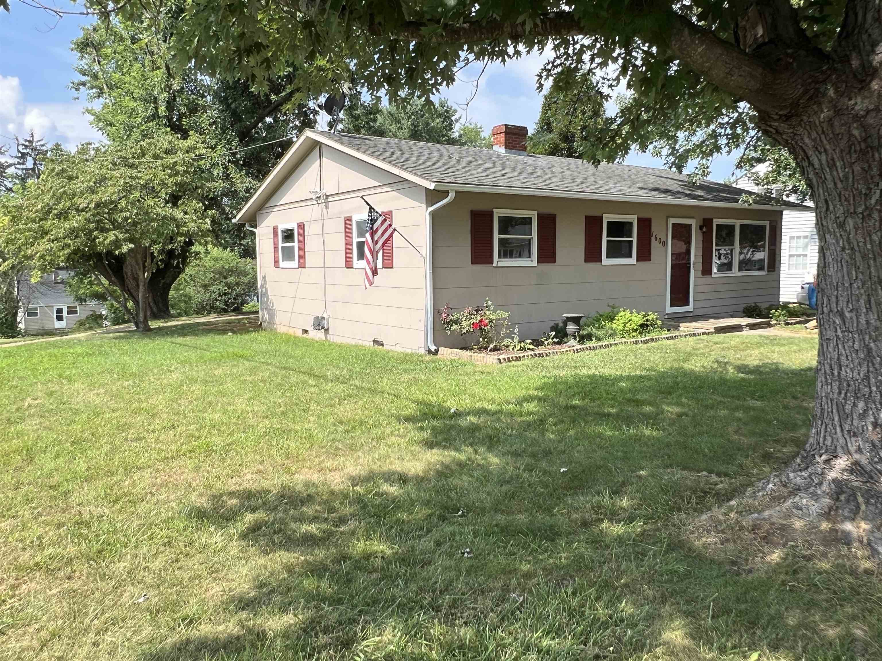 1600 MONROE ST, WAYNESBORO, Virginia 22980, 3 Bedrooms Bedrooms, ,1 BathroomBathrooms,Residential,1600 MONROE ST,667446 MLS # 667446