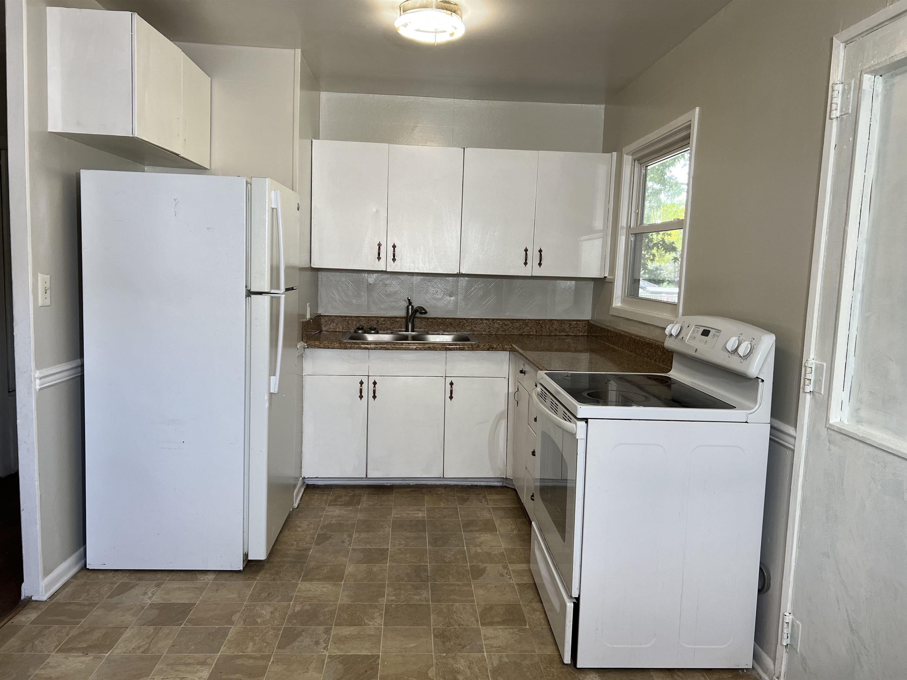 1600 MONROE ST, WAYNESBORO, Virginia 22980, 3 Bedrooms Bedrooms, ,1 BathroomBathrooms,Residential,1600 MONROE ST,667446 MLS # 667446