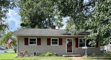 1600 MONROE ST, WAYNESBORO, Virginia 22980, 3 Bedrooms Bedrooms, ,1 BathroomBathrooms,Residential,1600 MONROE ST,667446 MLS # 667446